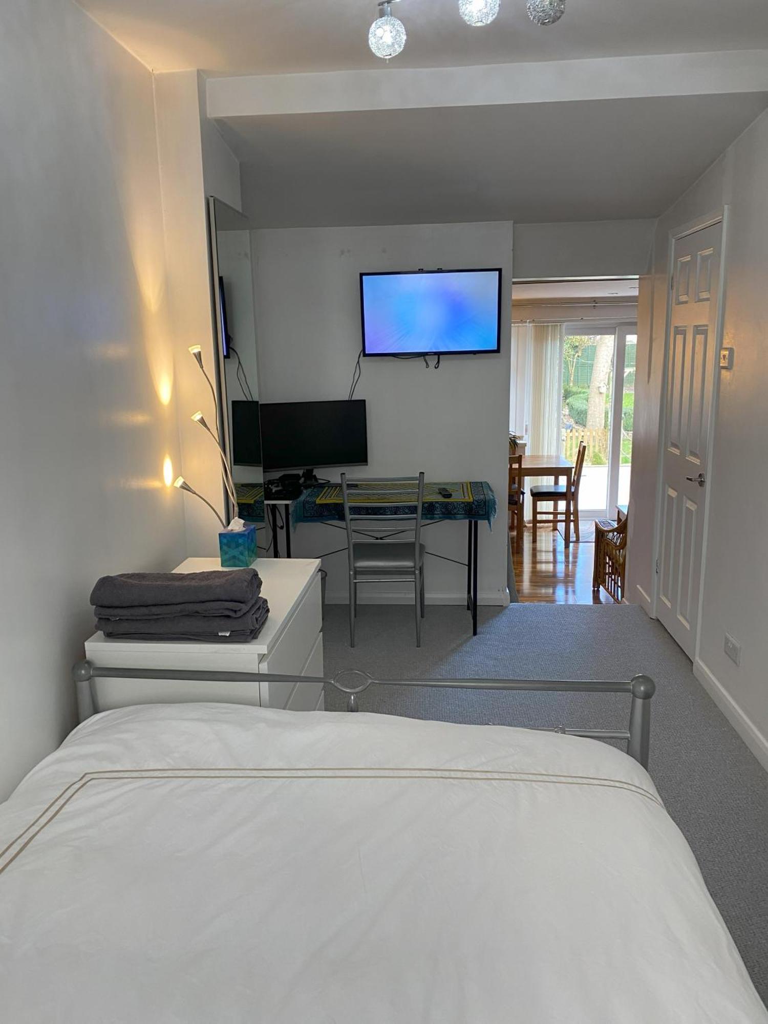 Plympton Annex - Apartment Плимът Екстериор снимка